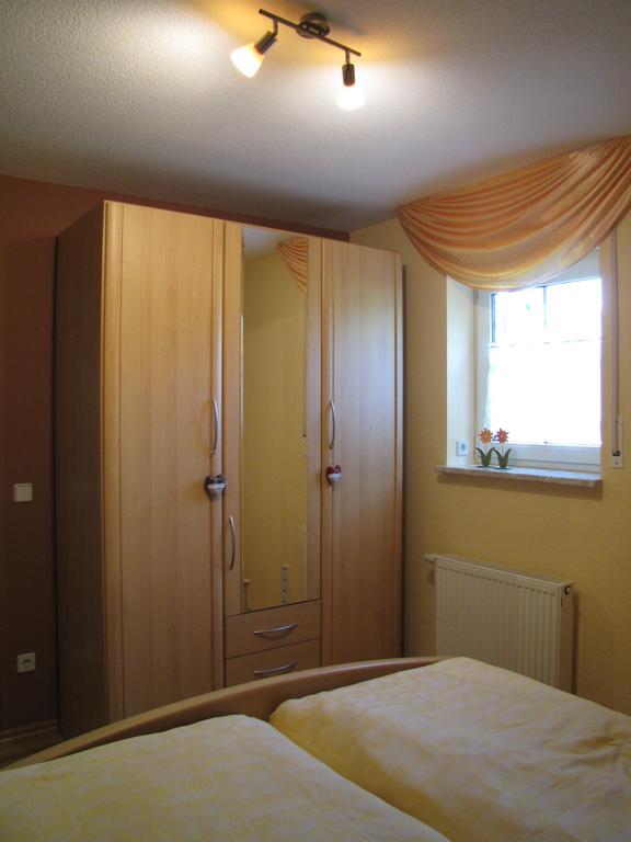 Ferienwohnung Stollenklause Hormersdorf  Zimmer foto
